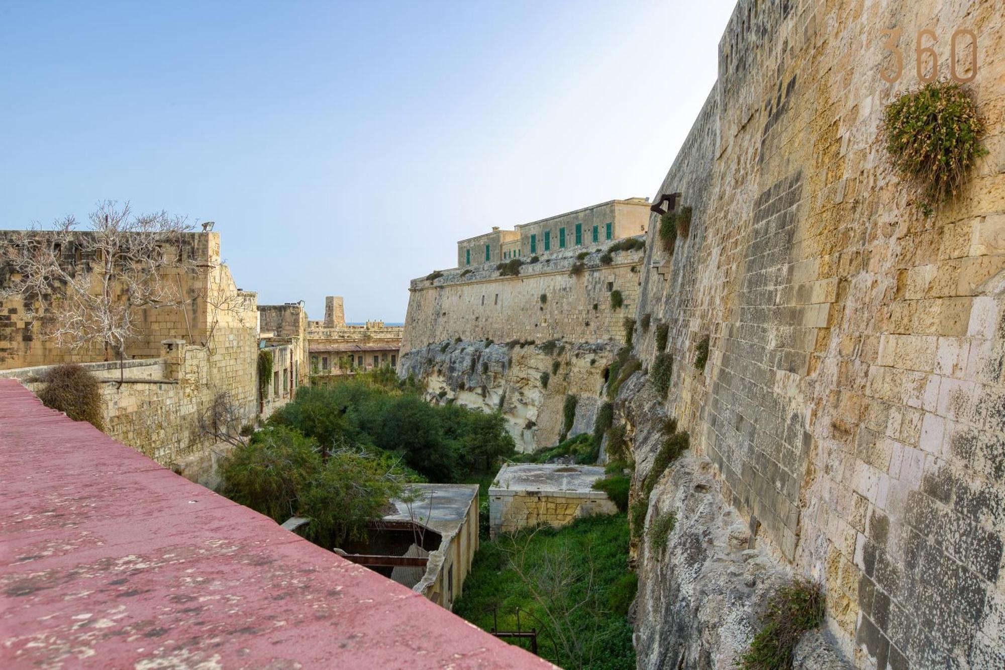Comfortable 1Br Home With Maltese Balcony In Valletta By 360 Estates Екстер'єр фото
